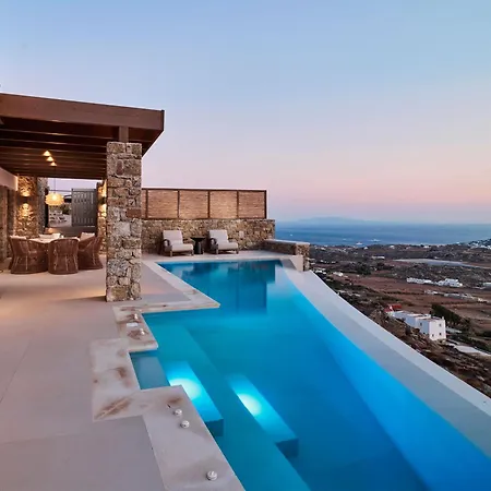 Mykonos Rocks & Mykonos Town