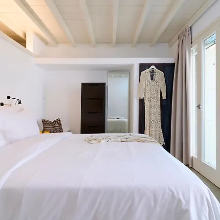 Mykonos Rocks &